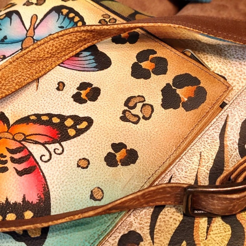 Anuschka Satchel multi-colored Butterfly, Animal-Print. 12"x12.5"/3"- 5" sides